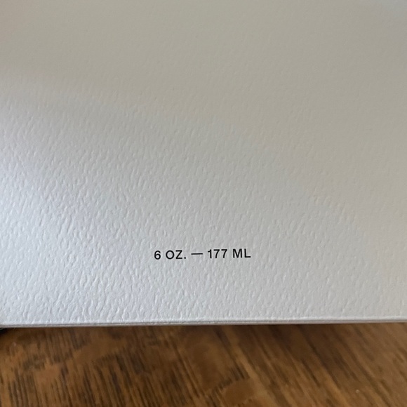 Quince Spiced Noel reed diffuser 6 oz NIB - Picture 4 of 4